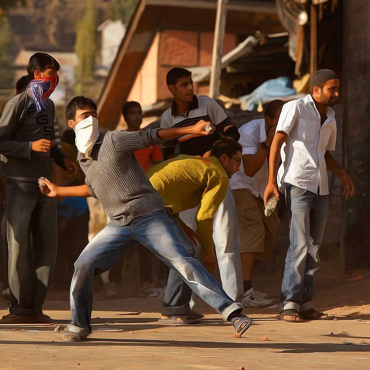 Bihar: Brutal stone pelting on Nagpanchami procession in Bagaha, several injured, violence reported in Motihari too