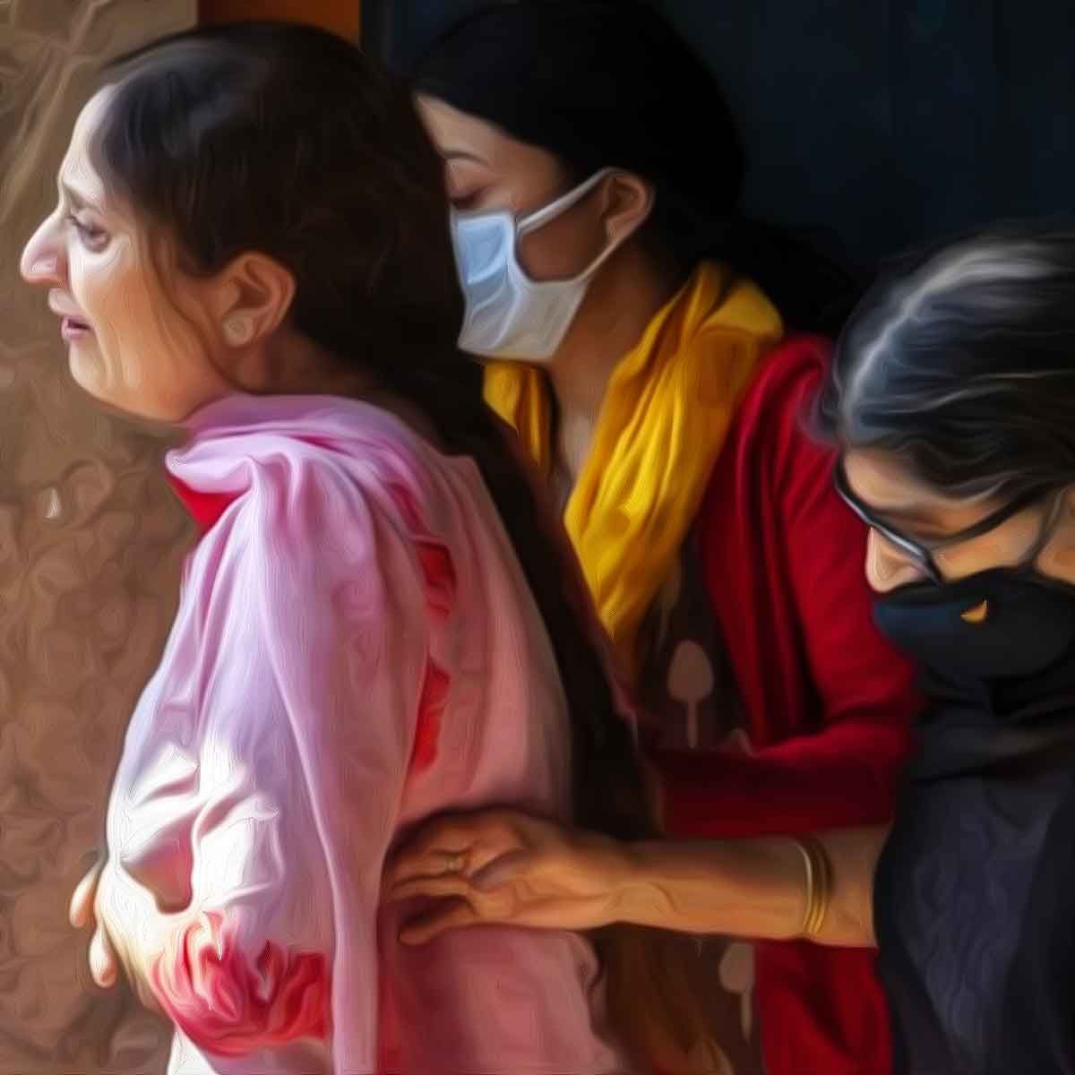 Hindu govt employees decide to leave the valley en masse after Islamic terrorists start targeted killing of Hindus