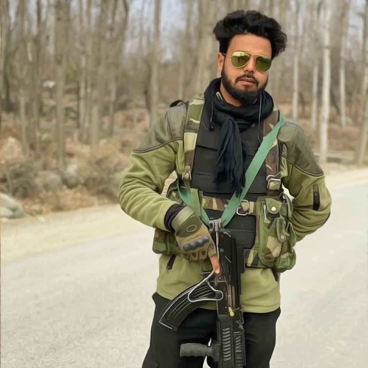 Indian Army jawan goes missing in Kashmir’s Kulgam, reports claim blood found in his car
