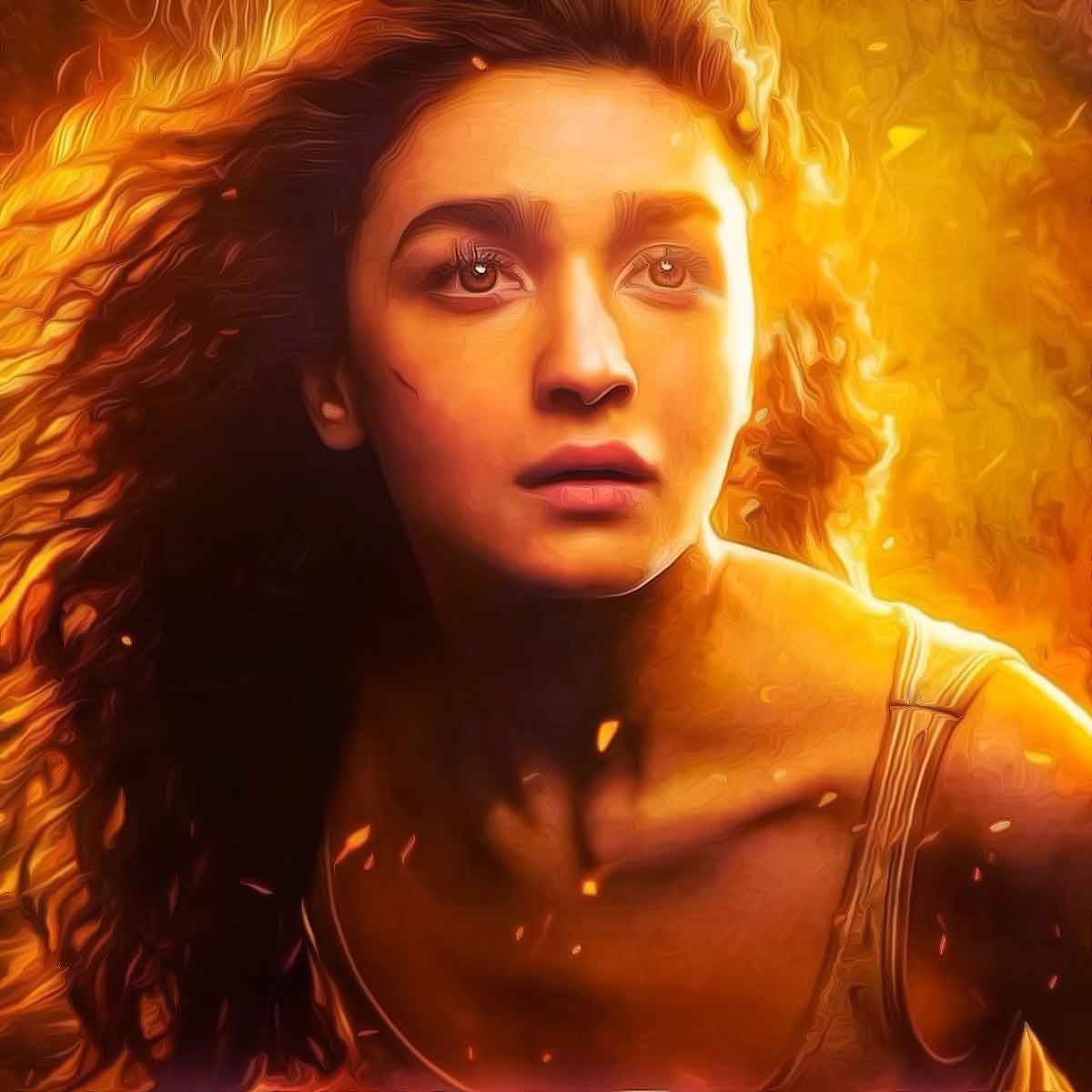 Hindu organisations stop Alia Bhatt and Ranbir Kapoor from Darshan at Mahakaleshwar Temple