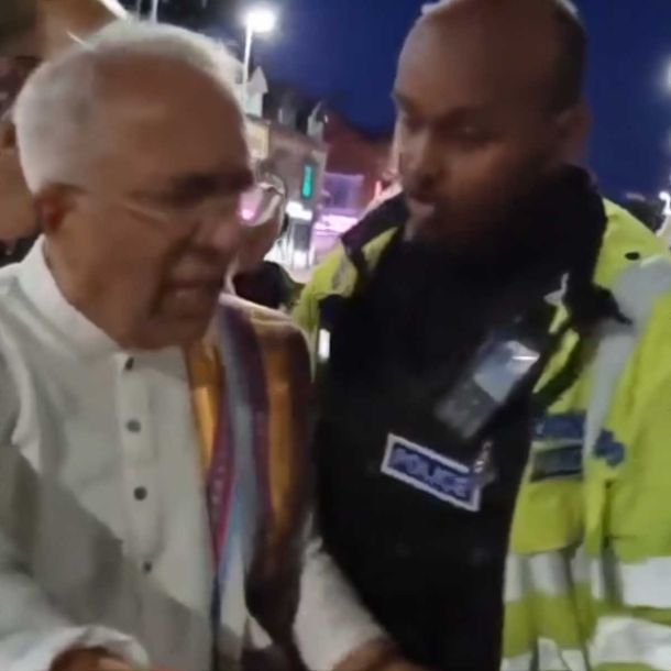 UK: Video Shows Police Officer's Rude Behaviour With Elderly Hindu Priest During Ganesh Chaturthi Celebrations In Leicester